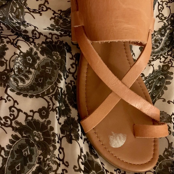 LEATHER SANDALS 👡👡 - Picture 3 of 3